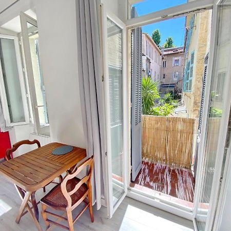 Le Bonheur 1827 Apartment Марсилия Екстериор снимка